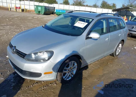 2012 Volkswagen Jetta Sportwagen 2.5L S z USA, uszkodzony, nr VIN 3VWPP7AJ9CM631404